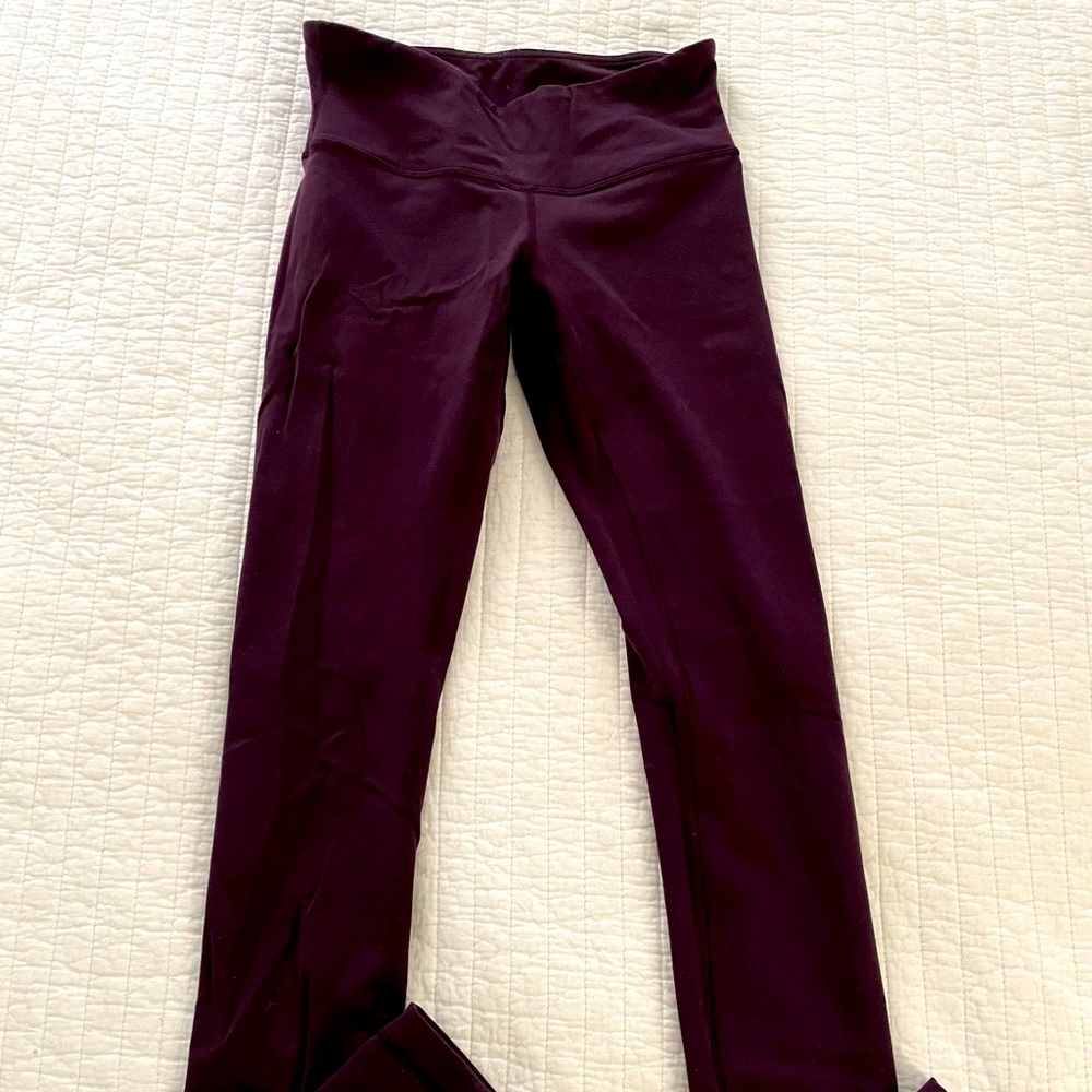 Lululemon Wunder Under low rise leggings